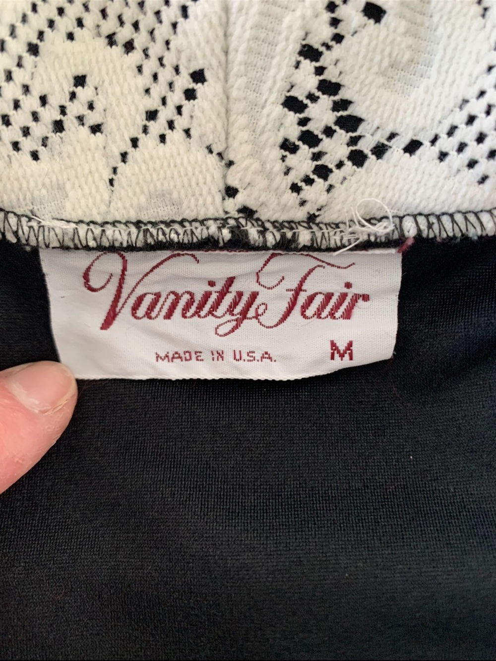 Vanity Fair Robe - Picture 10 of 10